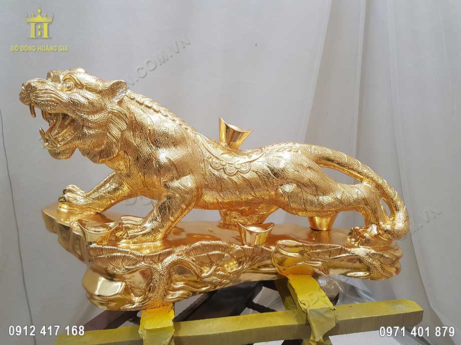 Vật phẩm cũng l&agrave; m&oacute;n qu&agrave; tặng v&ocirc; c&ugrave;ng sang trọng, &yacute; nghĩa d&agrave;nh cho bạn b&egrave;, người th&acirc;n hay đối t&aacute;c kinh doanh v&agrave;o những dịp đặc biệt